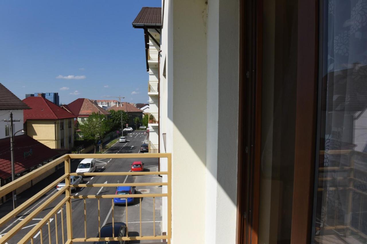 Apartament Community Complex Sibiu Esterno foto
