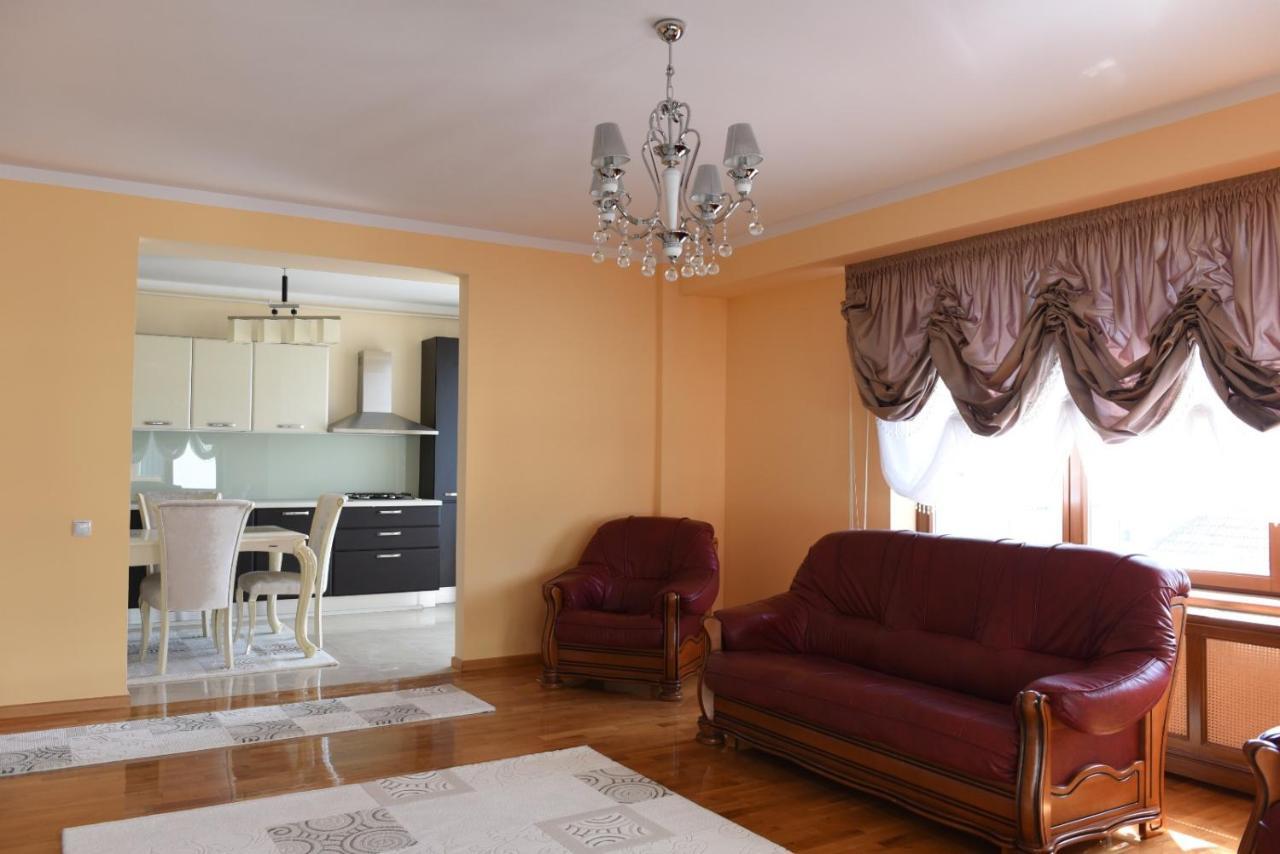 Apartament Community Complex Sibiu Esterno foto